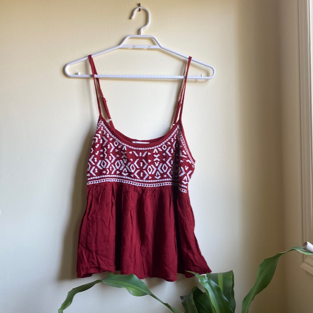 FOREVER 21 • Red Embroidered Sleeveless Blouse - Picture 1 of 6